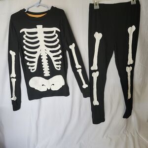 Celebrate Halloween Skeleton Pajama Set